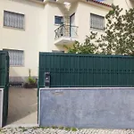 Airport Gal Olivais Conforto, Terraco E Localizacao Premium Nos Olivais Guest house Lisbon