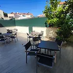 Airport Gal Olivais Conforto, Terraco E Localizacao Premium Nos Olivais Guest house