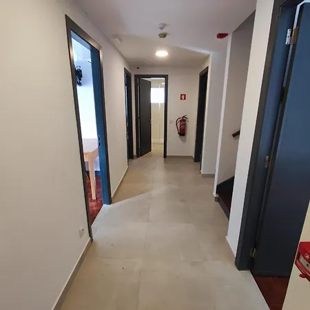Airport Gal Olivais Conforto, Terraco E Localizacao Premium Nos Olivais Πανσιόν