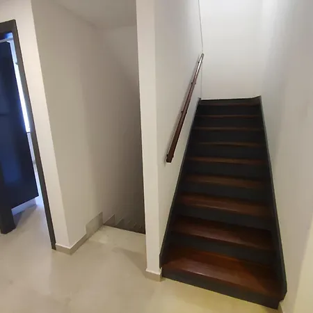 Airport Gal Olivais Conforto, Terraco E Localizacao Premium Nos Olivais Πανσιόν